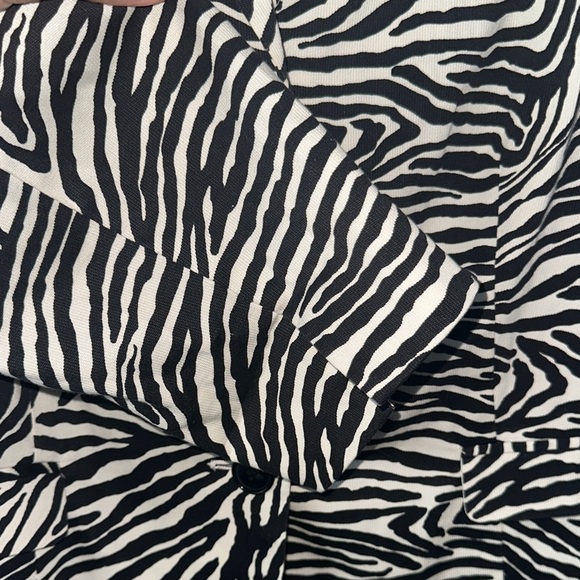 Vintage Bandolino Black and White Zebra Print Jacket - Picture 3 of 7